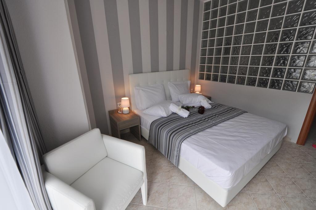 Green View Apartments لايميناس الغرفة الصورة